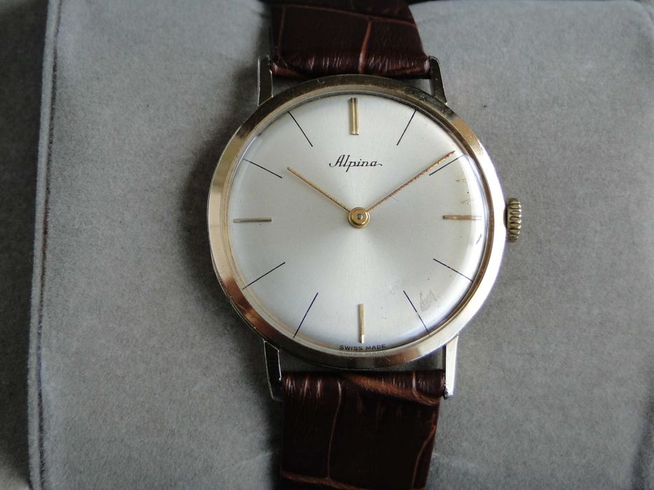 Alpina - piękny szwajcarski garniturowiec