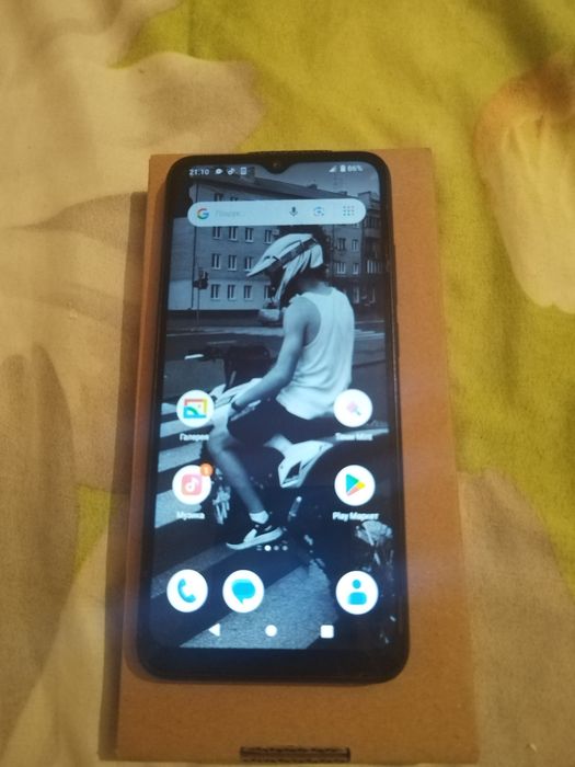 Продам телефон Redmi а1