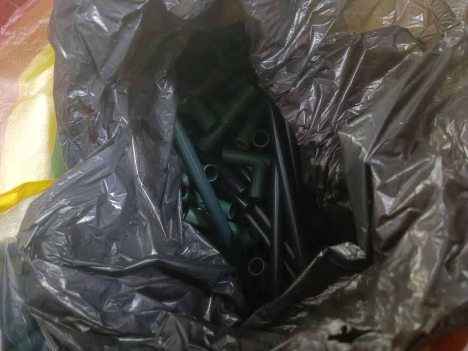 Estufa agrícola com prateleiras