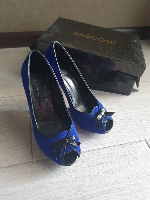 Туфлі сині платформа 35р