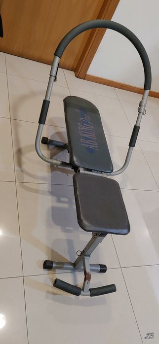 Abdominal exercise machine64862721690114121