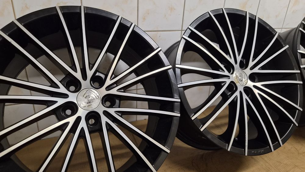 Felgi Aluett 18" 5x108 8Jx18EH2 ET45 Ford Volvo Peugeot Renault  + nakrętki