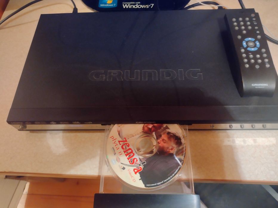 Odtwarzacz DVD GRUNDIG GDP3760