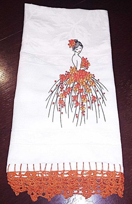 Pano decorativo com ponto de renda cor de laranja feito à mão