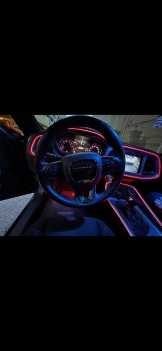 Продам Dodge Challenger 3,6л