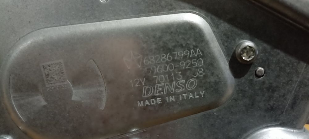 Трапеції дворніка з моторчиком задня Jeep CHEROKEE KL 19-23