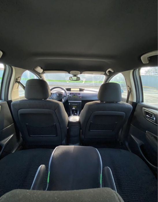 Vendo Citroën C4 1.6 HDI (Diesel), versão VTR,