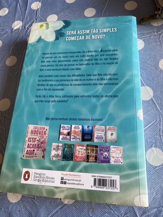 Livro “ Isto comeca aqui “ Colleen Hoover