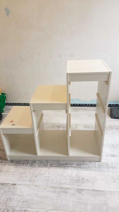 Biała szafa Ikea, regał