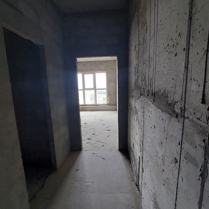 Продам 2-х комнатную квартиру 95м.кв.  ЖК Мега-Сити . Ул. Харьковское шосе 19 а.