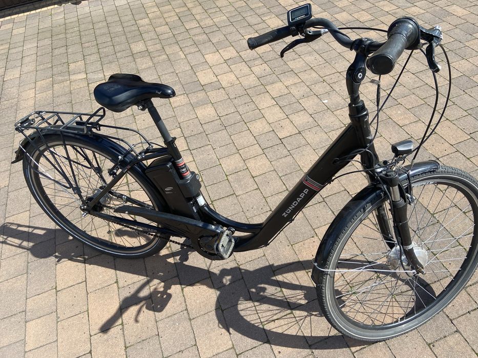 Rower elektryczny 28 calii damka z przyczepką