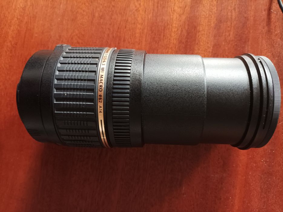 Продам об'єктив Tamron.