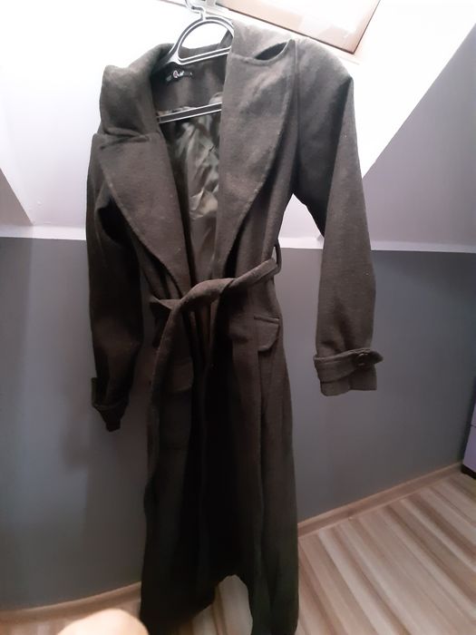 Sprzedam długi plaszcz oliwkowy