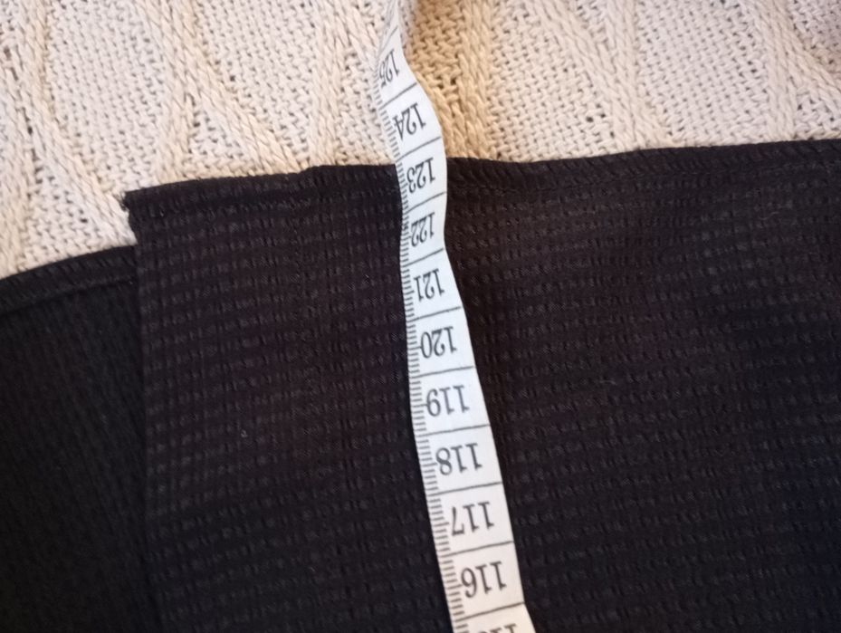 H&M S-L żakardowa luźna czarna sukienka owersizowa szmizjerka midi