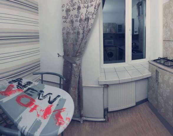 В центрі 1к квартира