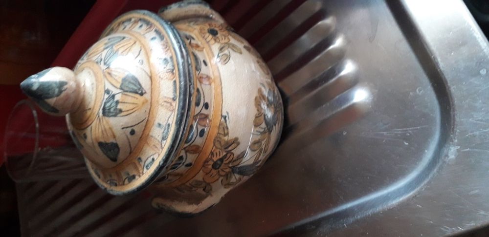 Pote antigo assinado