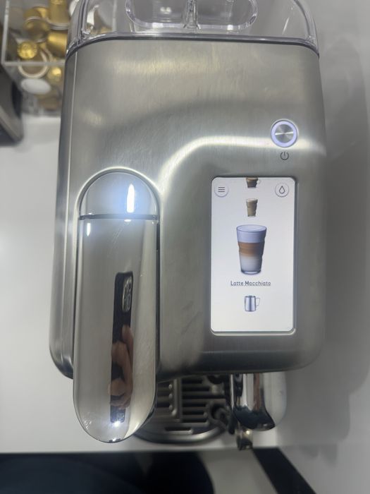 Máquina cafe Creatista Pro Nespresso