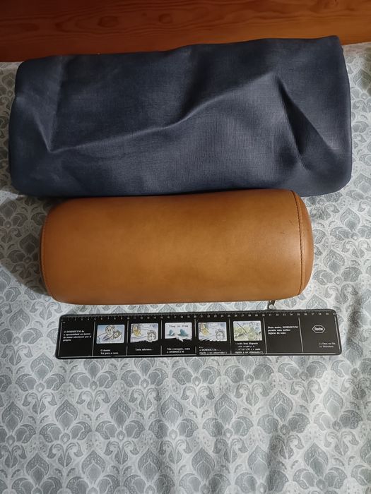 Dois rolos para encosto ou exercício