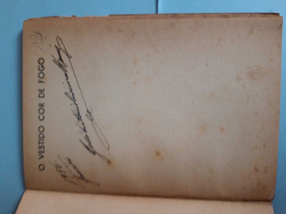 Livro REF esc - O Vestido cor de Fogo - José Régio