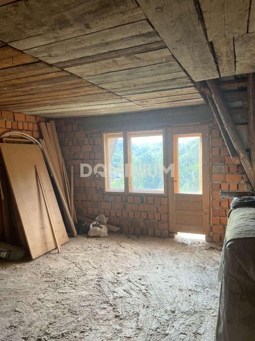 Продається будинок у самому серці Карпат