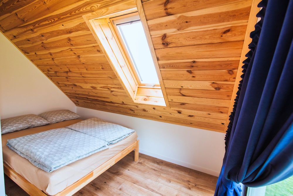 Rumiane Chatki - Jezioro | Balia Jacuzzi | Mazury | Basen | Workation