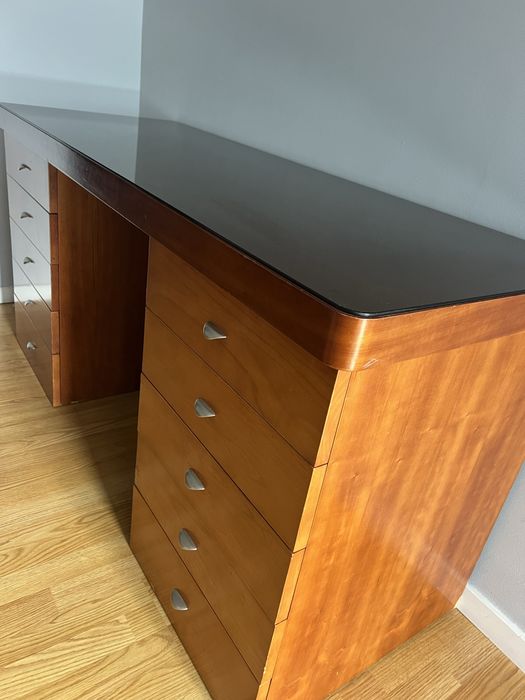 Secretária em madeira maciça -