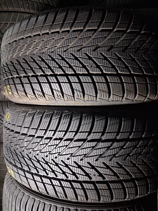 215/55 17 Goodyaer Ultra Grip perfomance 3  КОМПЛЕКТ , Пара