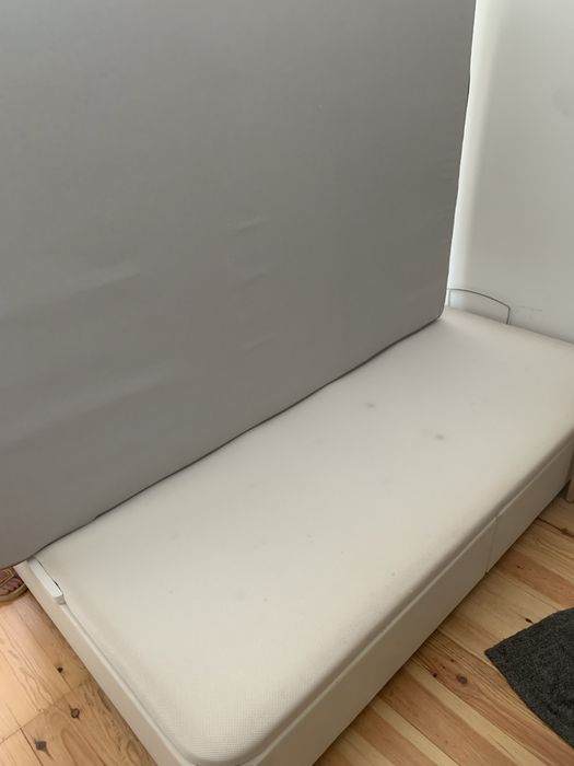 Cama ikea 200 x 140cm com colchao