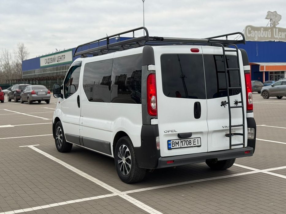Opel Vivaro 2.0 дизель