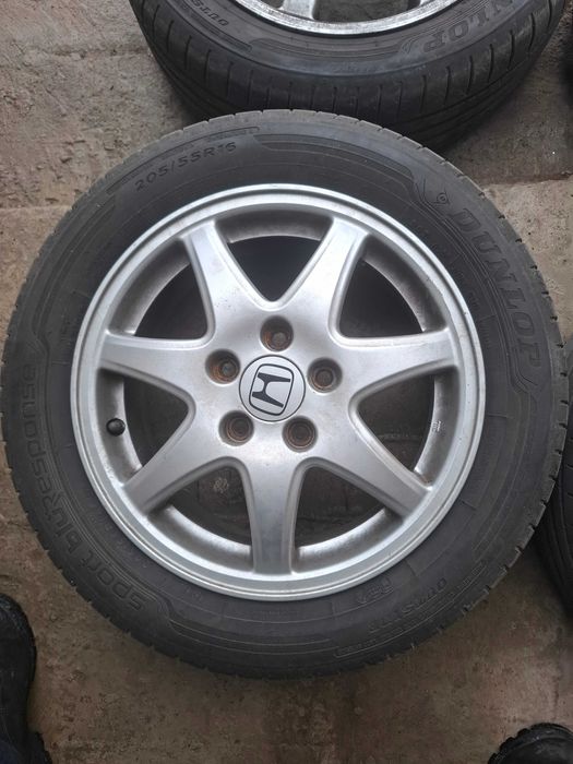 Komplet opon z felgami aluminiowymi 16 Honda Accord VI