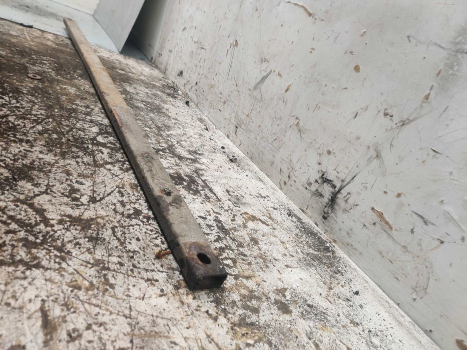 Renault Scenic I Megane I Wzmocnienie Belki Tylnej Tył