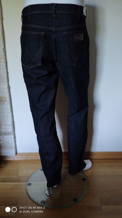 Wrangler Texas Slim Dark Rinse męskie jeansy rozm 38/32