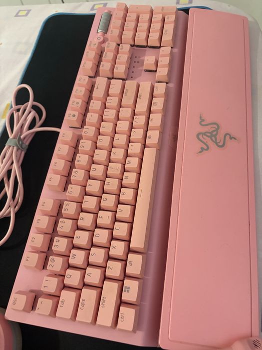 Conjunto Razer Rosa