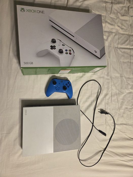 Xbox One S 500gb + gry i pad