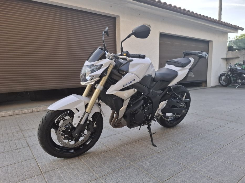 Suzuki GSR 750 de 2012