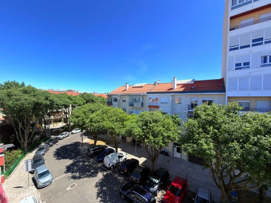 Apartamento T2, Reboleira, Amadora