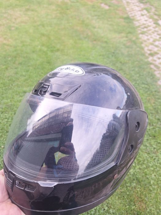 Kask  ochronny ..