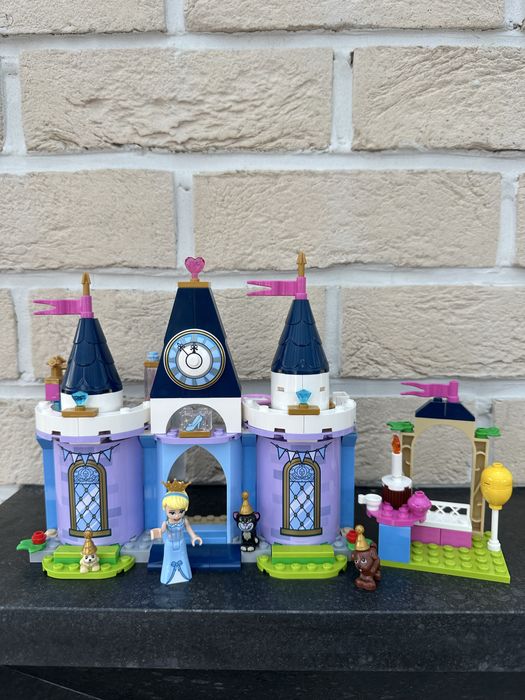 Lego Disney 43178 przyjecie w zamku Kopciuszka