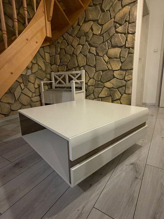 Stolik kawowy do salonu