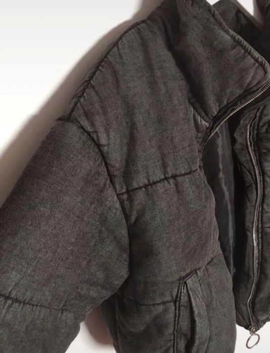 Casaco puffer cinzento escuro Bershka