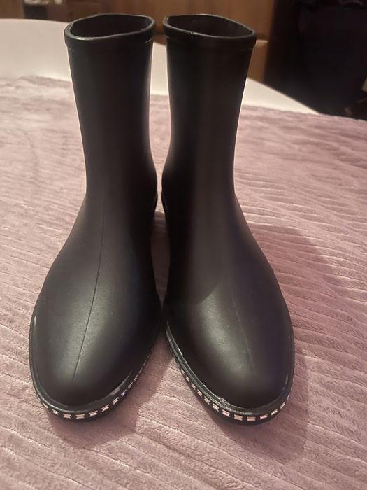 Продам нові силіконові чоботи