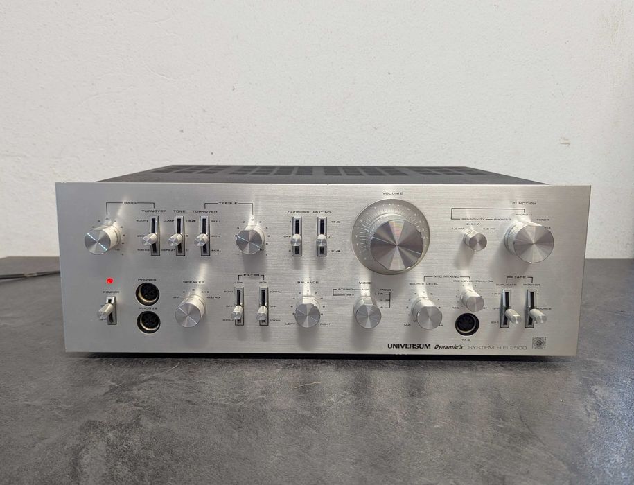 Стереопідсилювач Universum Dynamics System HiFi 2500.
