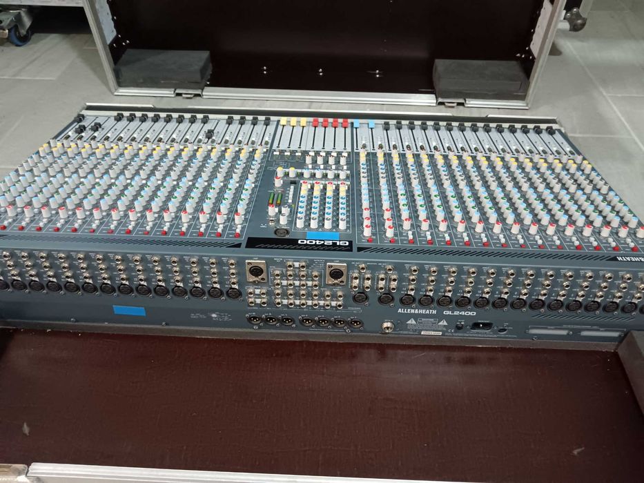 ALLEN HEATH GL2400 Mesa
