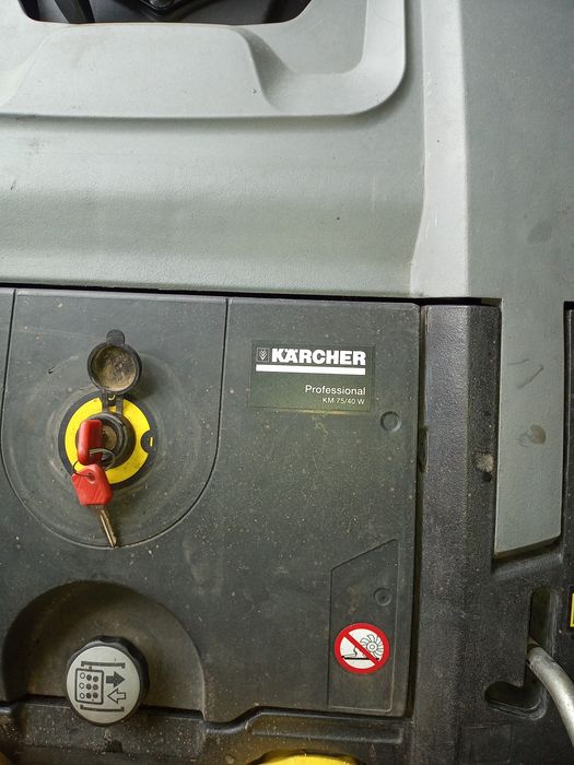 Zamiatarka Karcher KM 75/40 W