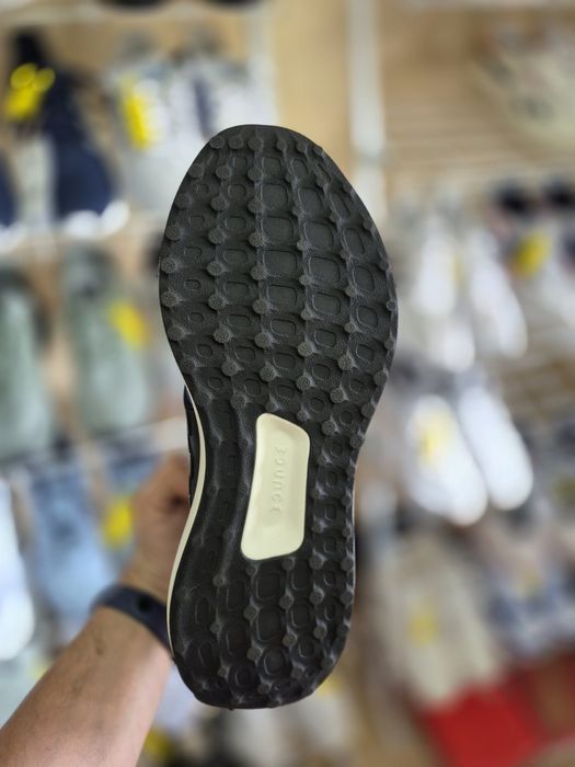Чоловічі кросівки Adidas UBounce DNA(Оригінал)40-25,5..