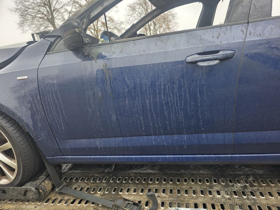 Drzwi przód lewa lewe przednie skoda octavia 3