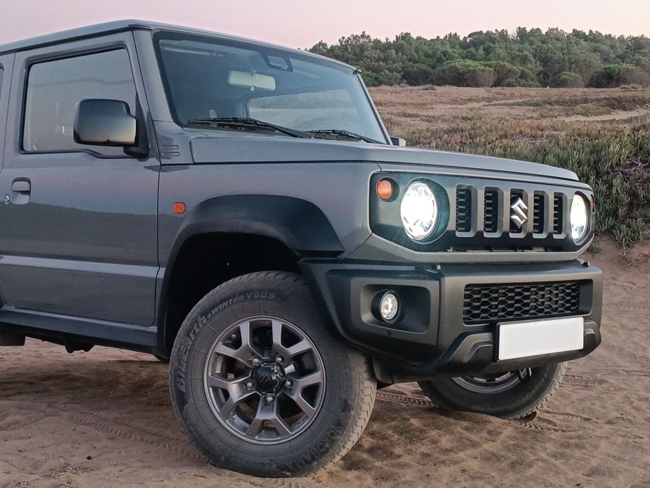 Suzuki Jimny 4 Lugares Full Extras com Histórico de Revisões