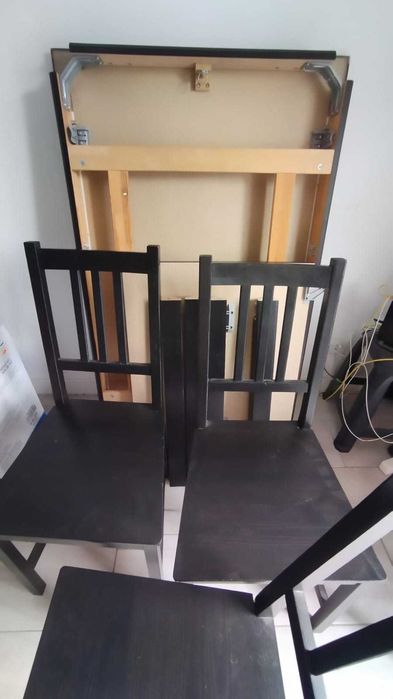 Mesa IKEA (usada), extensível 130/190x80 + cadeiras