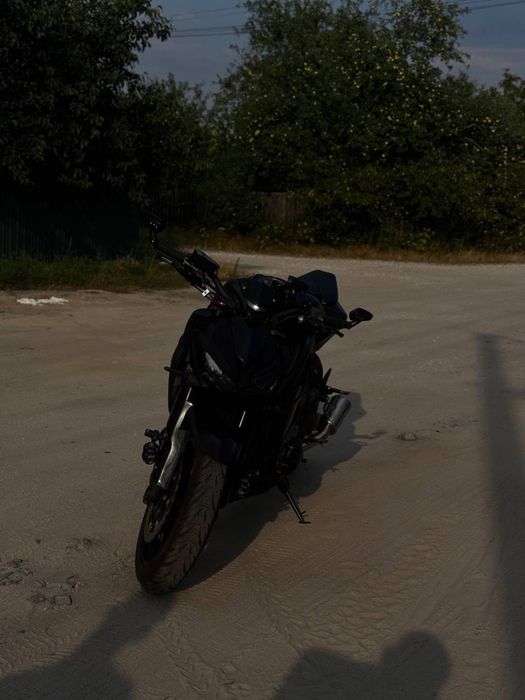 Мотоцикл KAWASAKI Z1000