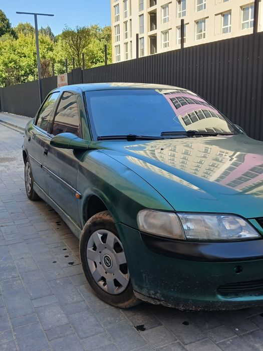 Opel Vectra B   1.6